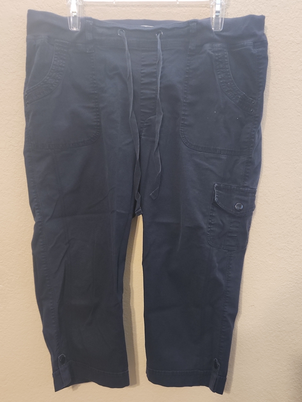 Jones New York Navy Drawstring Cargo Capri Pants